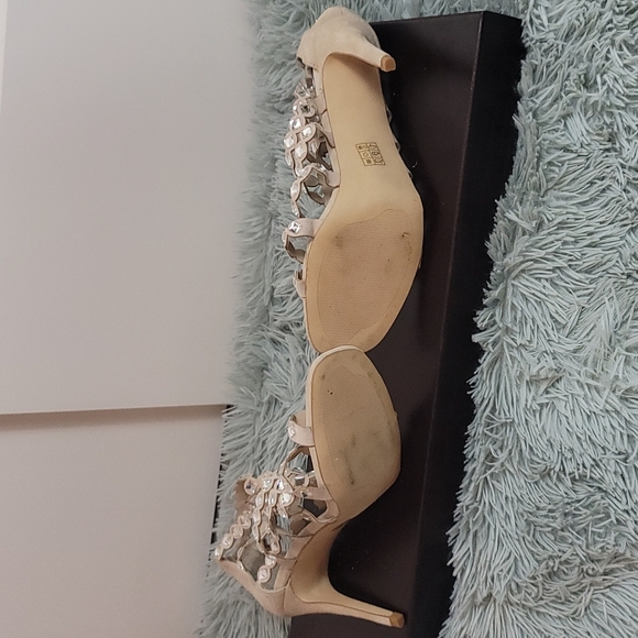 Shoes - Picture 4 of 4